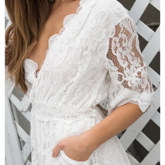 Plunging V-neck Lace Romper - Picture 3 of 5